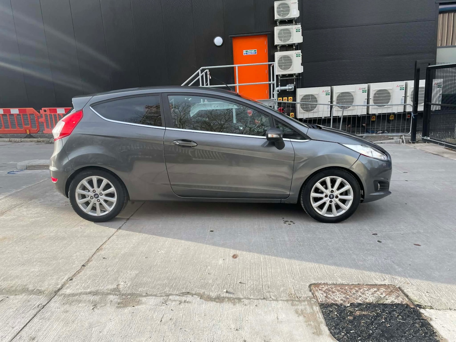 Used Ford Fiesta 2015 for sale - 77259337: Photo 3