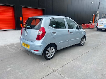 Used Hyundai i10 2013 for sale - 78618830: Photo