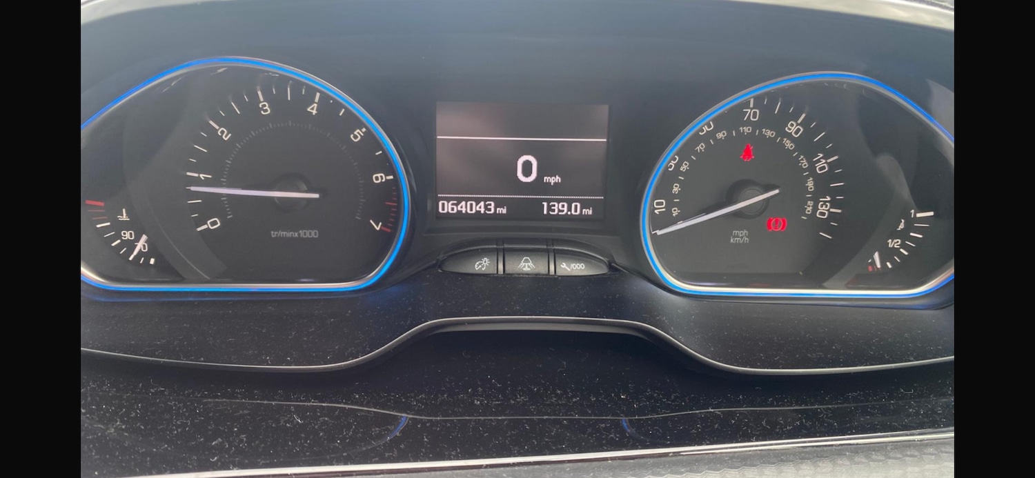 Used Peugeot 2008 2017 for sale - 78121688: Photo 5