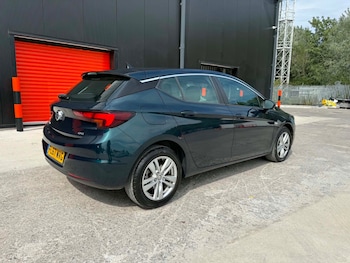 Used Vauxhall Astra 2017 for sale - 79380475: Photo