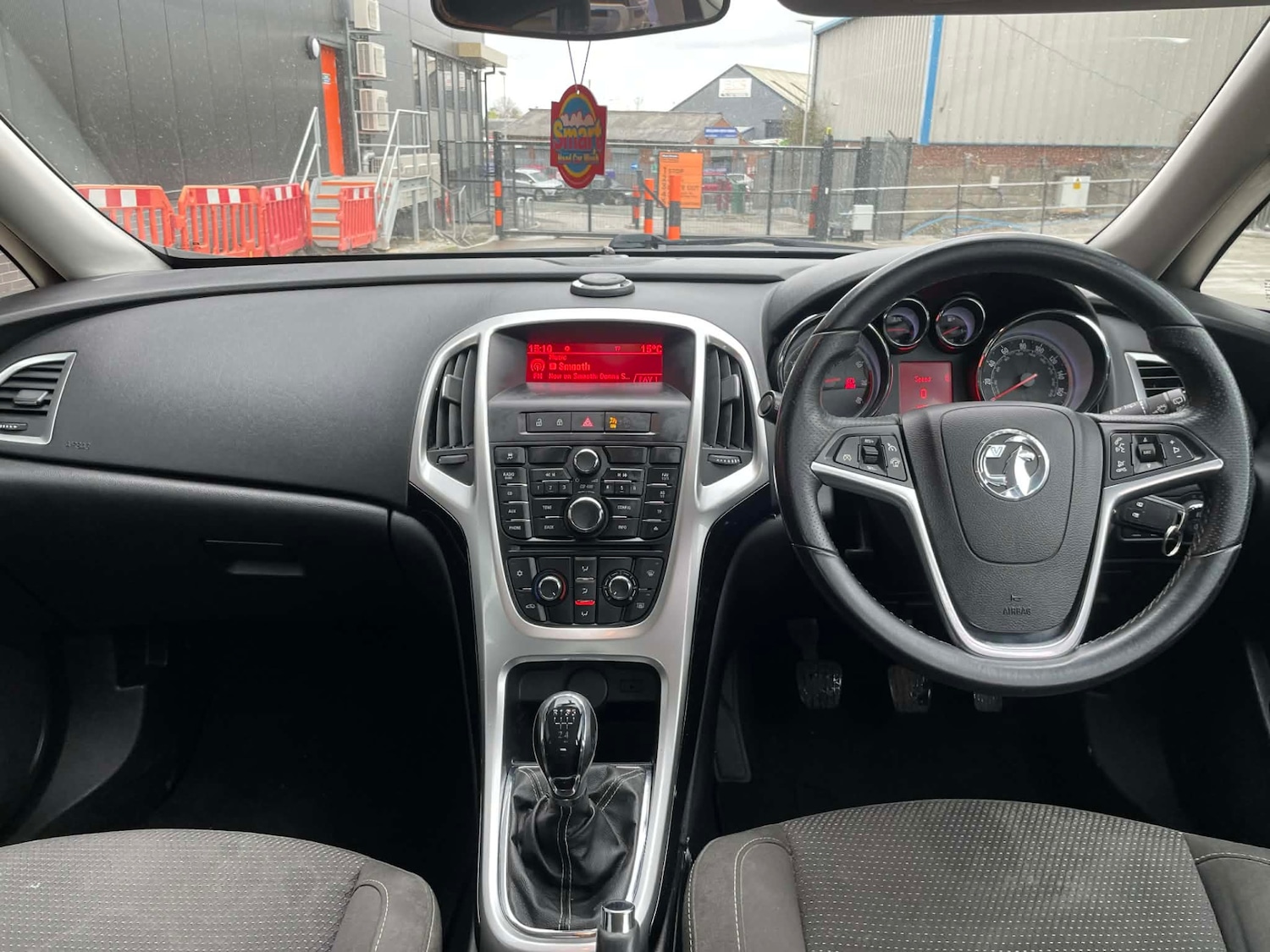 Used Vauxhall Astra 2012 for sale - 78079420: Photo 3