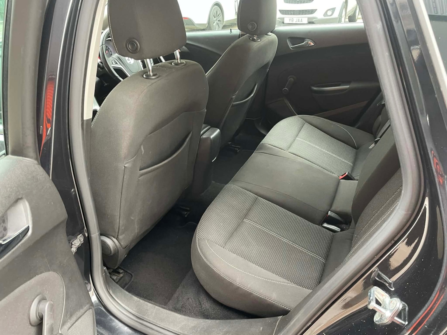 Used Vauxhall Astra 2012 for sale - 78079420: Photo 6