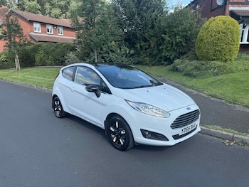 Used Ford Fiesta 2015 for sale - 75511244: Photo