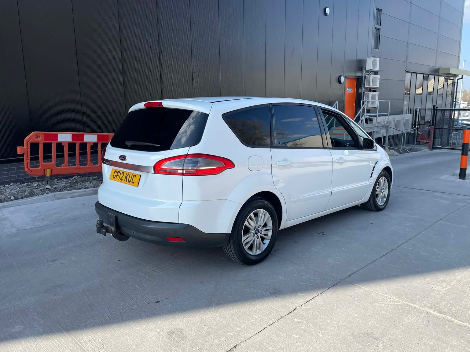 Used Ford S-Max 2012 for sale - 77759974: Photo 3