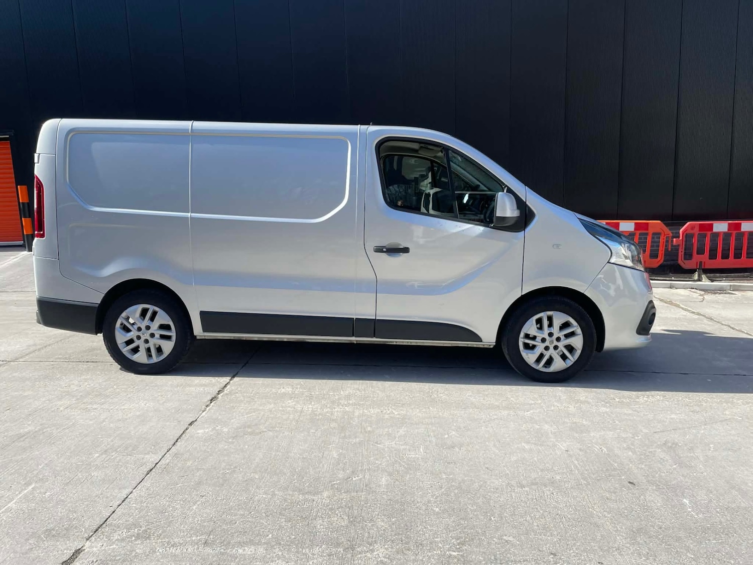 Used Renault Trafic 2014 for sale - 77888686: Photo 8
