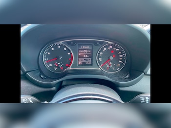 Used Audi A1 2011 for sale - 79190570: Photo