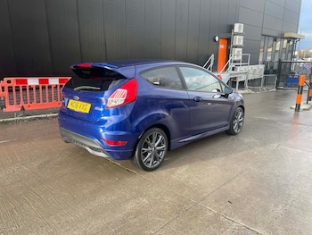 Used Ford Fiesta 2016 for sale - 77233984: Photo