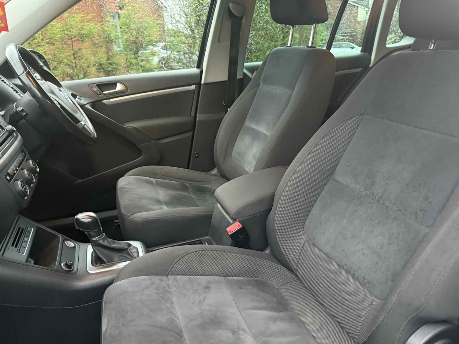 Used Volkswagen Tiguan 2015 for sale - 76542903: Photo 10