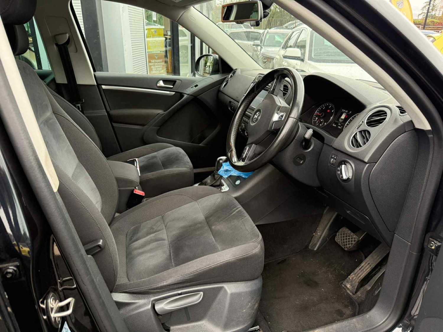 Used Volkswagen Tiguan 2015 for sale - 76542903: Photo 5