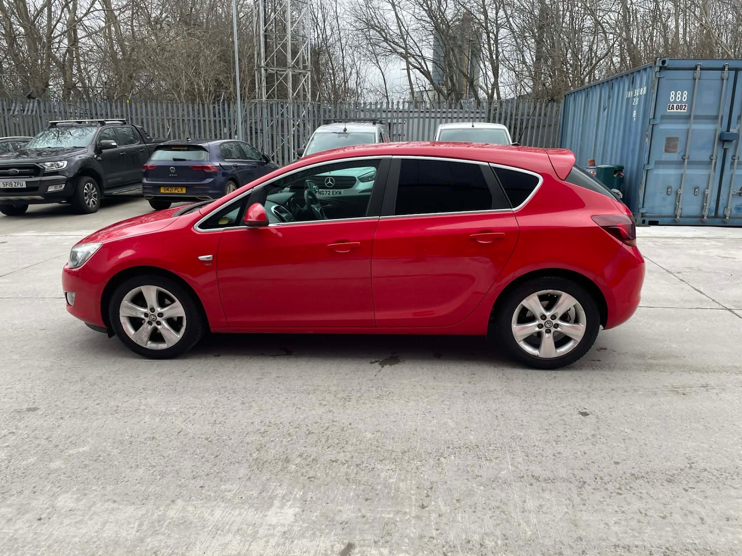Used Vauxhall Astra 2012 for sale - 77297352: Photo 4