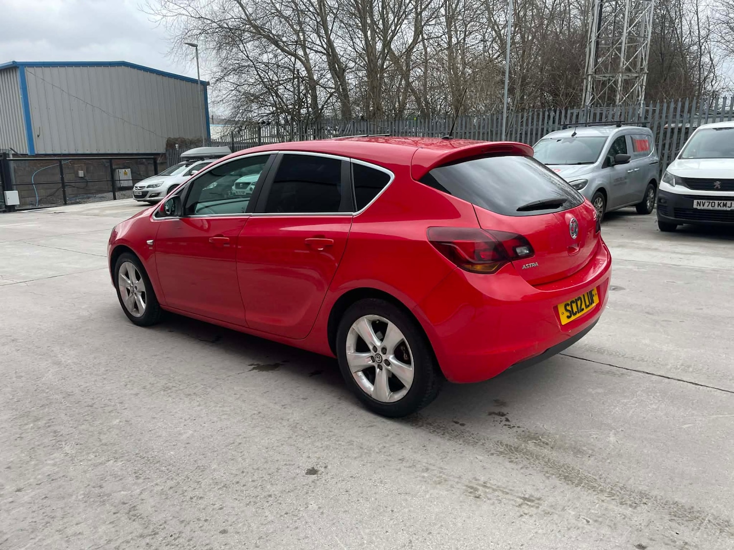 Used Vauxhall Astra 2012 for sale - 77297352: Photo 6