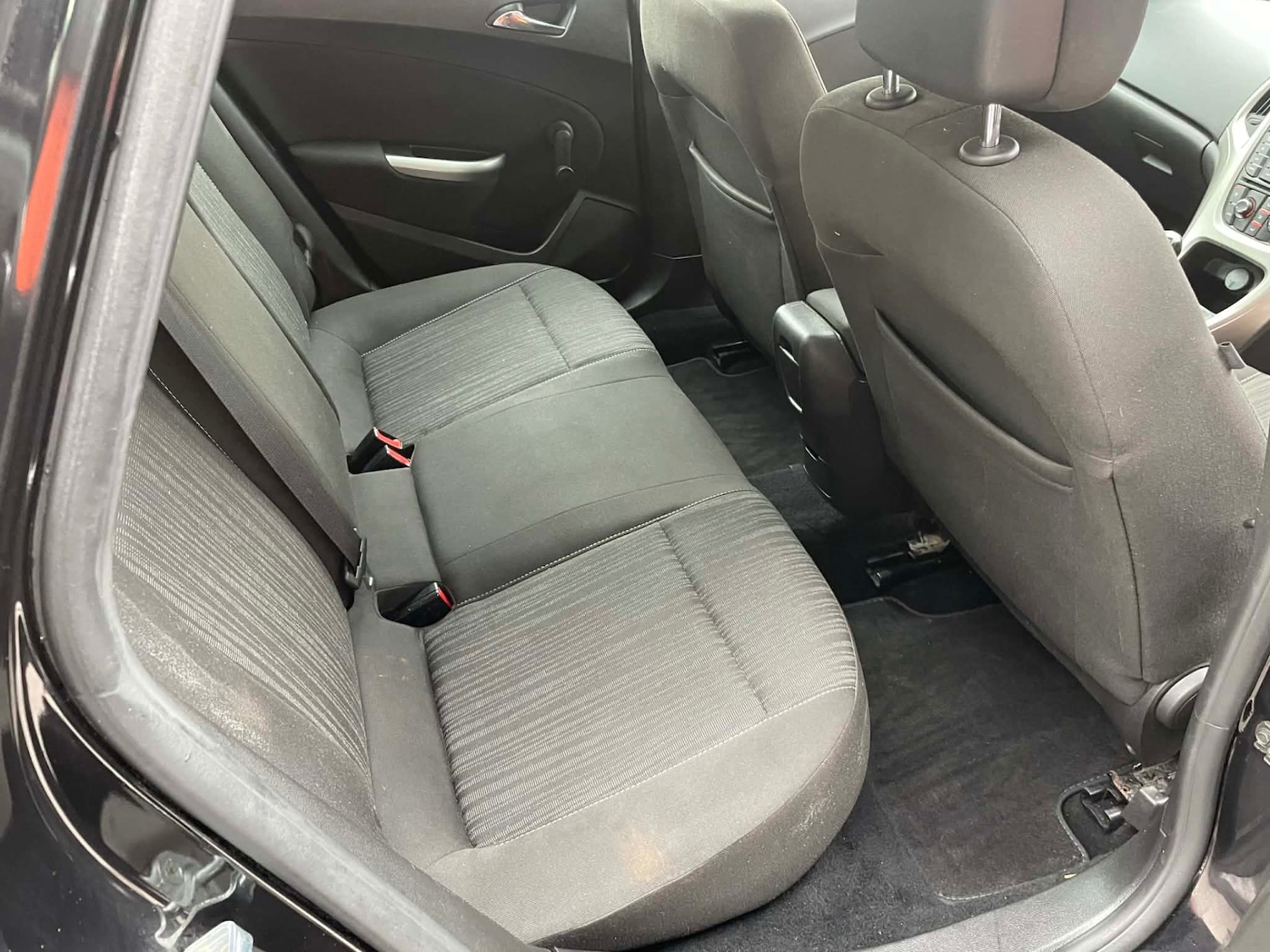 Used Vauxhall Astra 2010 for sale - 77494943: Photo 5