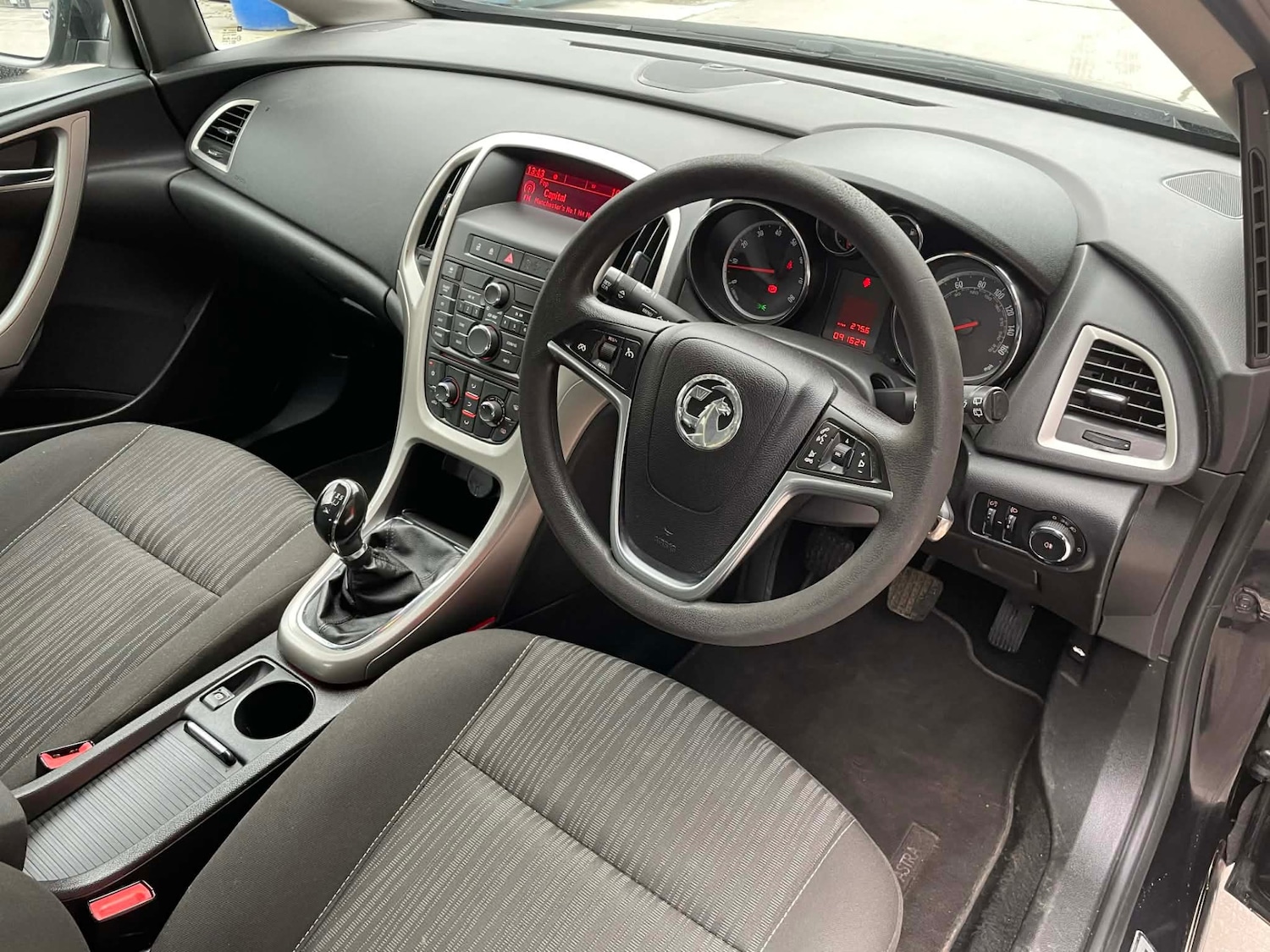 Used Vauxhall Astra 2010 for sale - 77494943: Photo 6