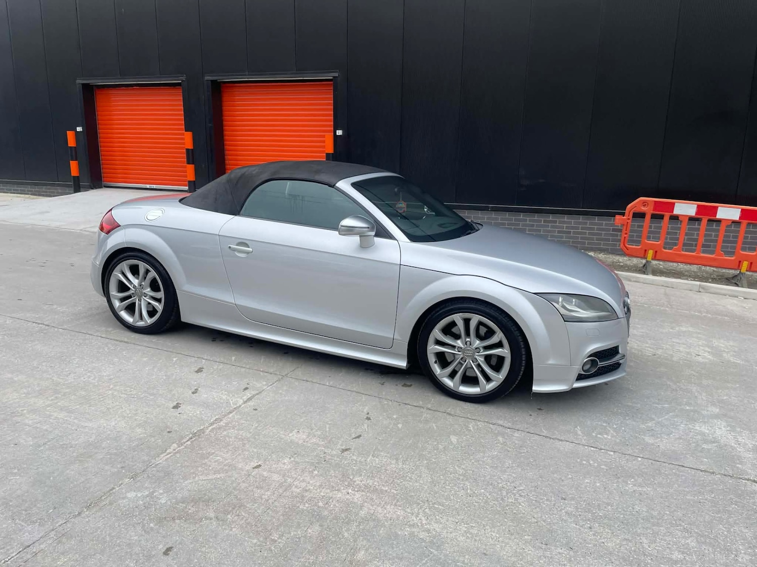 Used Audi TT 2011 for sale - 77980643: Photo 10