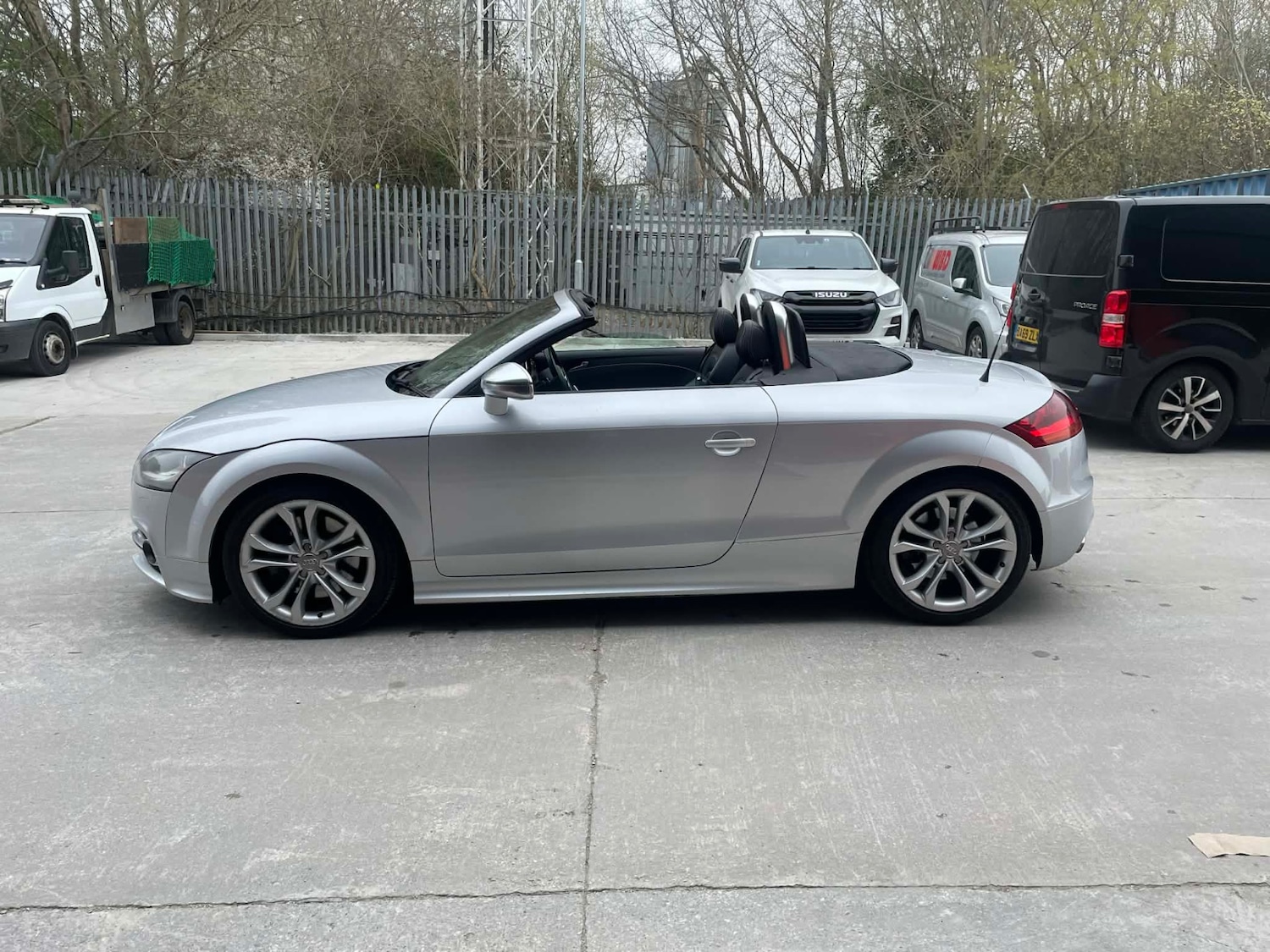 Used Audi TT 2011 for sale - 77980643: Photo 5