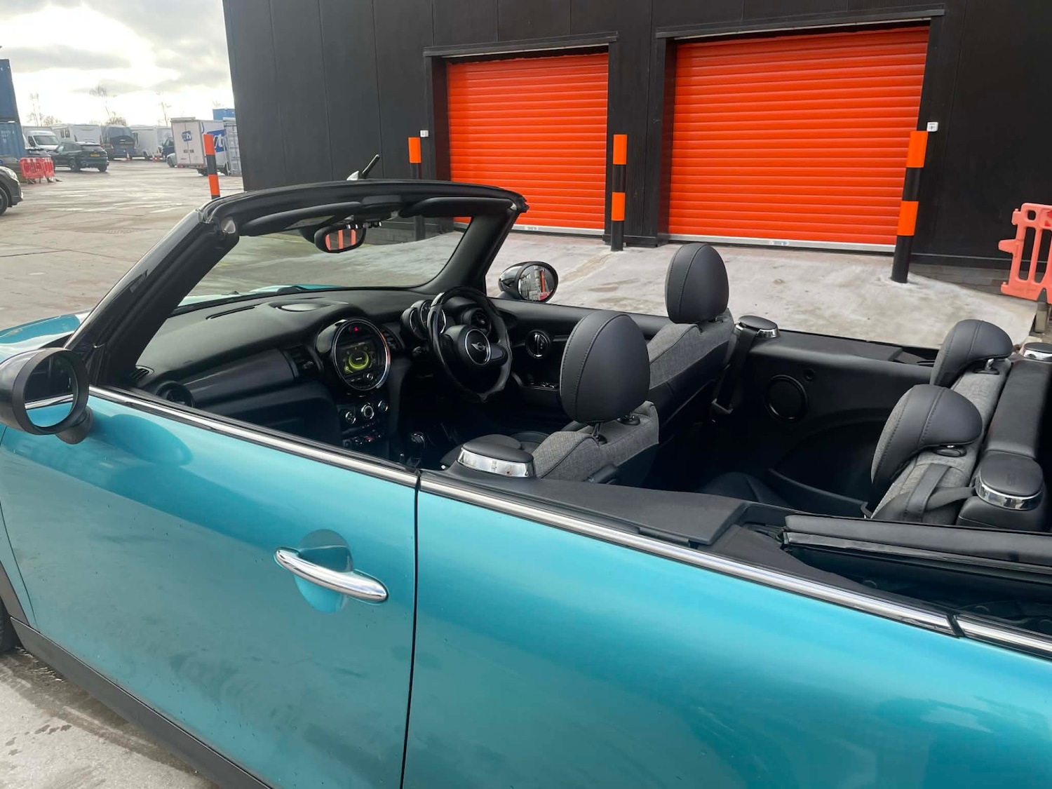 Used MINI Convertible 2016 for sale - 77137378: Photo 19