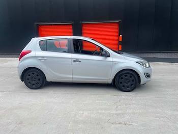 Used Hyundai i20 2013 for sale - 78900472: Photo