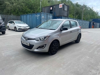 Used Hyundai i20 2013 for sale - 78900472: Photo