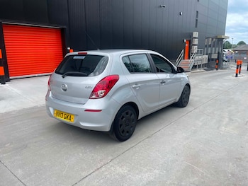 Used Hyundai i20 2013 for sale - 78900472: Photo