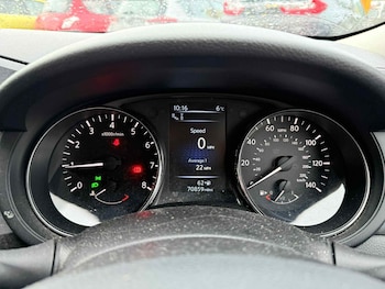 Used Nissan Pulsar 2015 for sale - 76799597: Photo