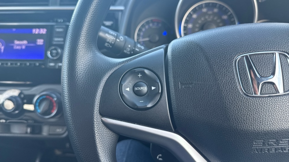 Used Honda Jazz 2017 for sale - 76971390: Photo 24