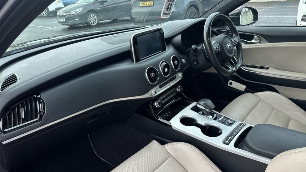 Used Kia Stinger 2018 for sale - 76514961: Photo 10