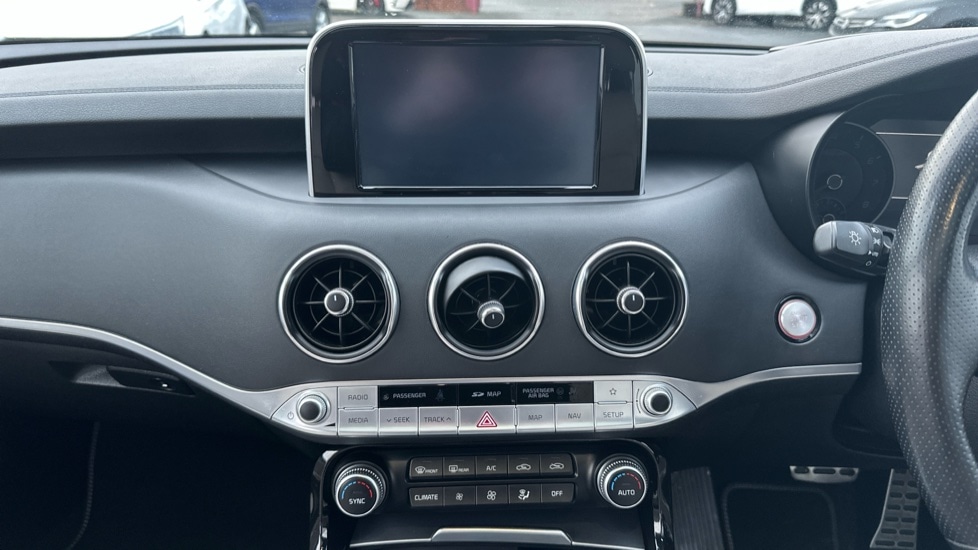 Used Kia Stinger 2018 for sale - 76514961: Photo 12