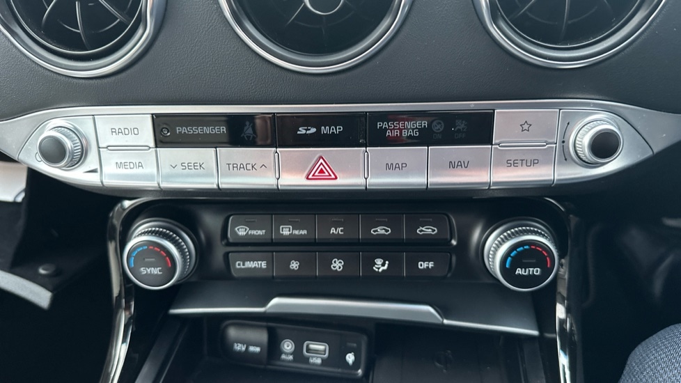 Used Kia Stinger 2018 for sale - 76514961: Photo 27