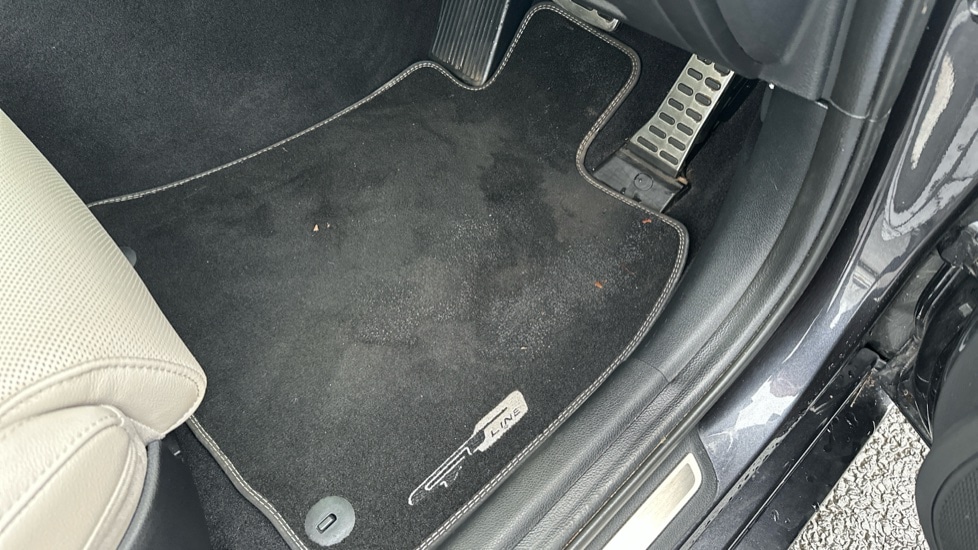 Used Kia Stinger 2018 for sale - 76514961: Photo 37