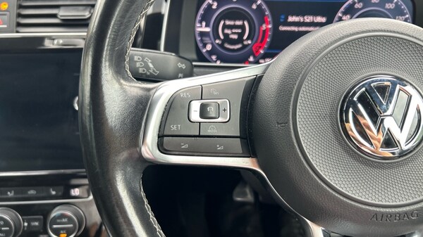 Used Volkswagen Golf 2017 for sale - 76124409: Photo 22