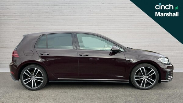 Used Volkswagen Golf 2017 for sale - 76124409: Photo 2