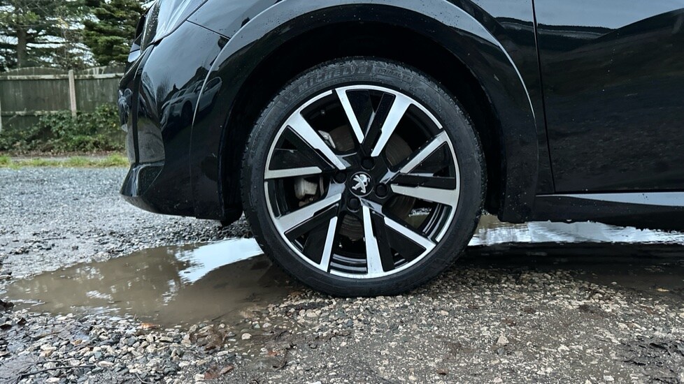 Used Peugeot 208 2023 for sale - 76514859: Photo 17