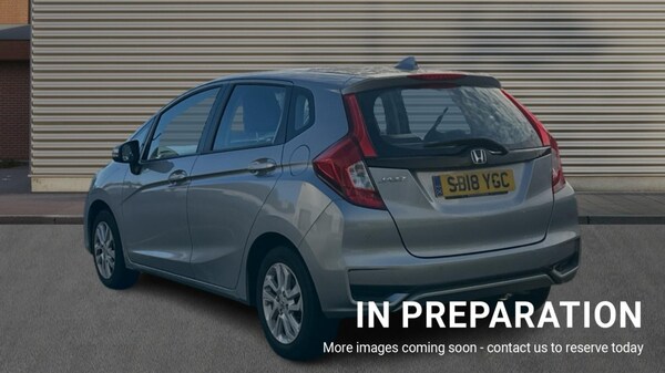 Used Honda Jazz 2018 for sale - 76203835: Photo 2