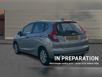 Used Honda Jazz 2018 for sale - 76203835: Photo 2