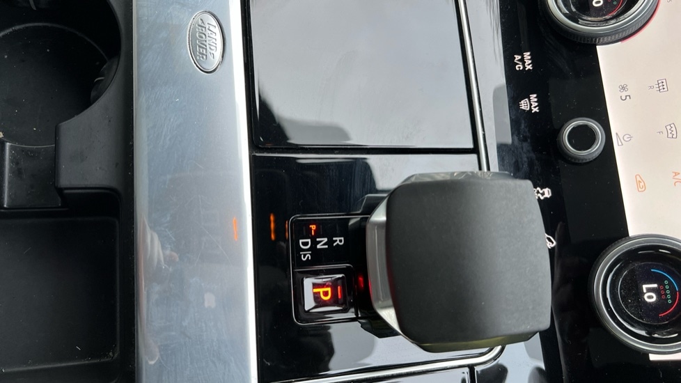 Used Land Rover Range Rover Velar 2021 for sale - 76907966: Photo 28