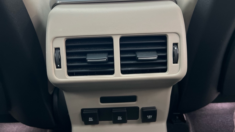 Used Land Rover Range Rover Velar 2021 for sale - 76907966: Photo 33