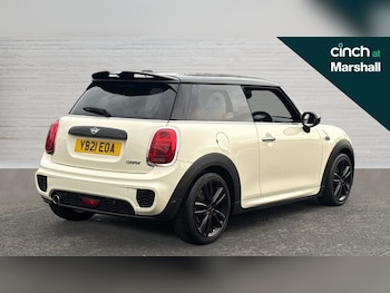 Used MINI Hatch 2021 for sale - 76493993: Photo