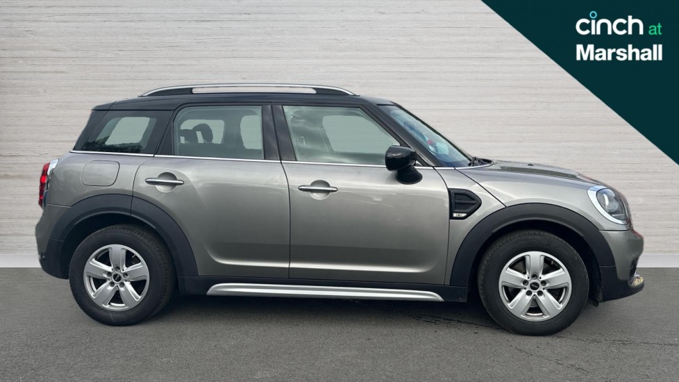 Used MINI Countryman 2019 for sale - 76630176: Photo 2