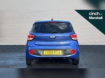 Used Hyundai i10 2019 for sale - 76384465: Photo