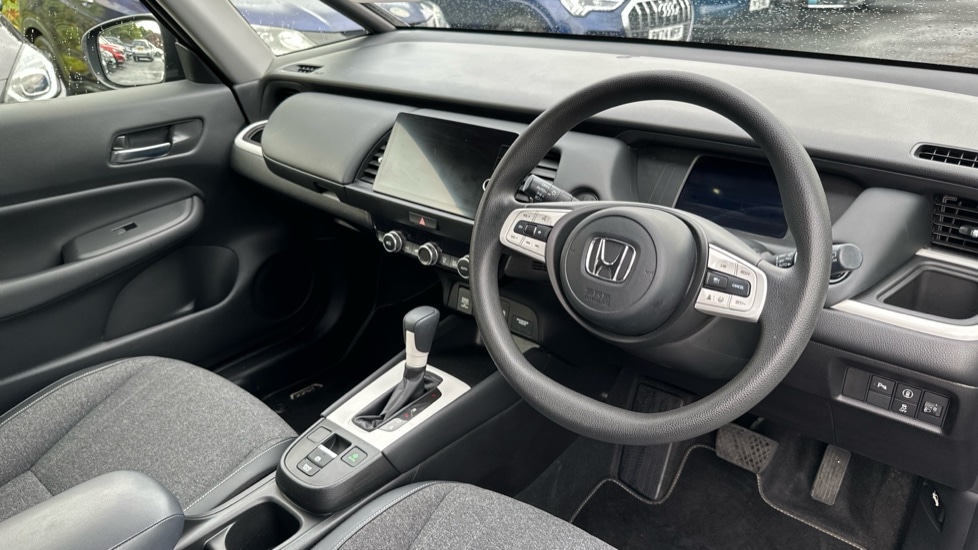 Used Honda Jazz 2023 for sale - 76466465: Photo 14