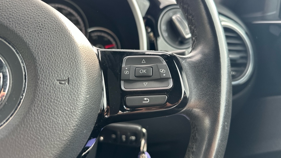 Used Volkswagen Beetle 2014 for sale - 76098009: Photo 21