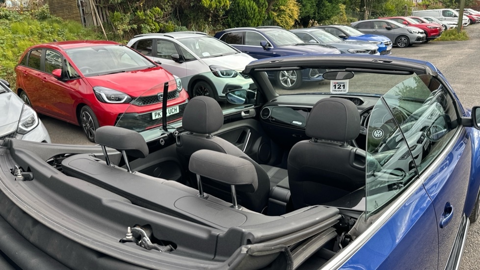 Used Volkswagen Beetle 2014 for sale - 76098009: Photo 38