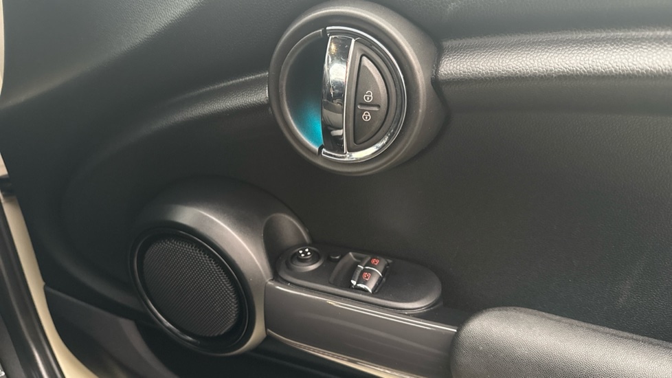 Used MINI Hatch 2021 for sale - 76780378: Photo 29