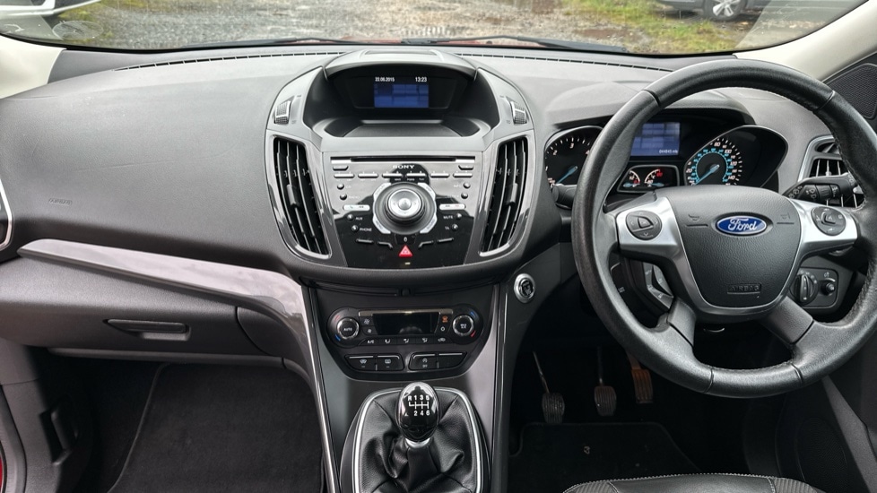 Used Ford Kuga 2015 for sale - 76544612: Photo 11