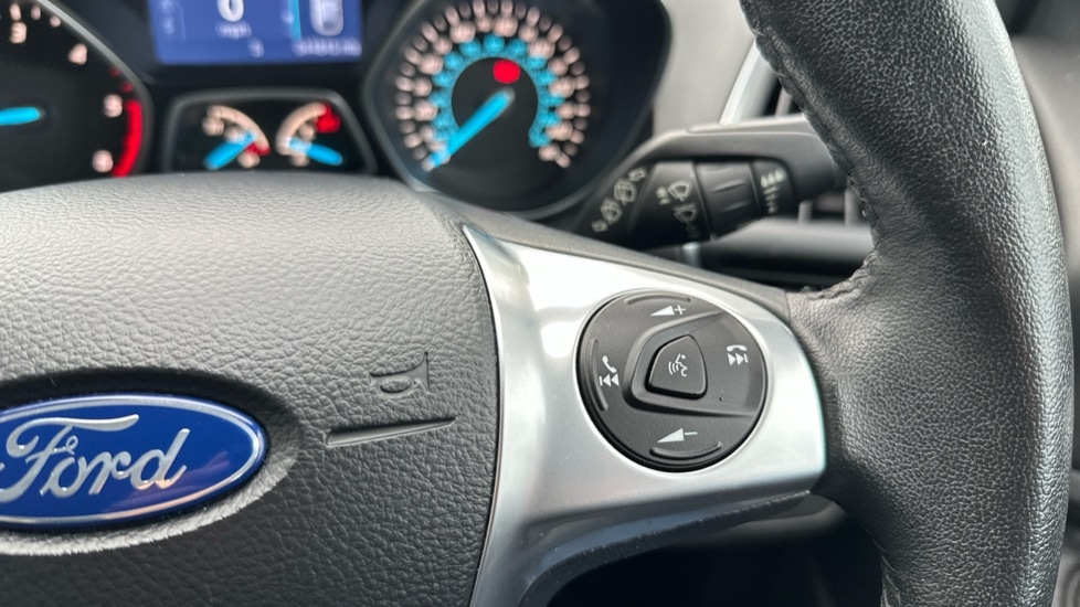 Used Ford Kuga 2015 for sale - 76544612: Photo 21