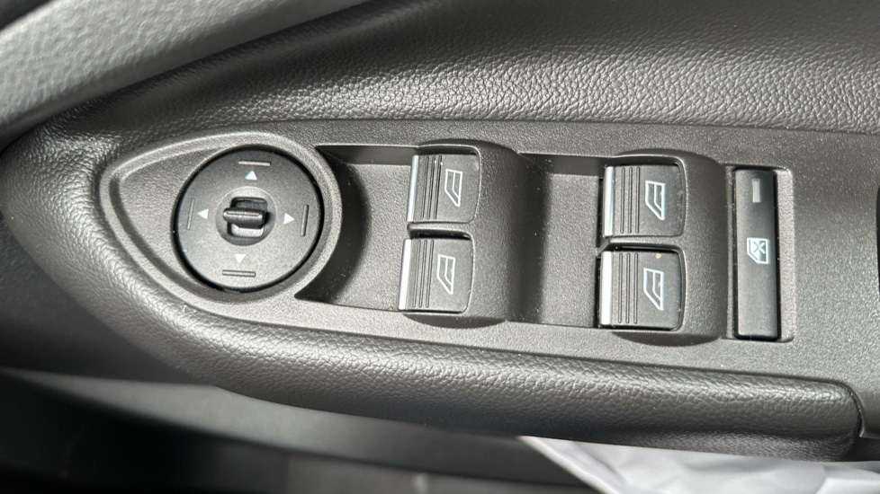 Used Ford Kuga 2015 for sale - 76544612: Photo 29