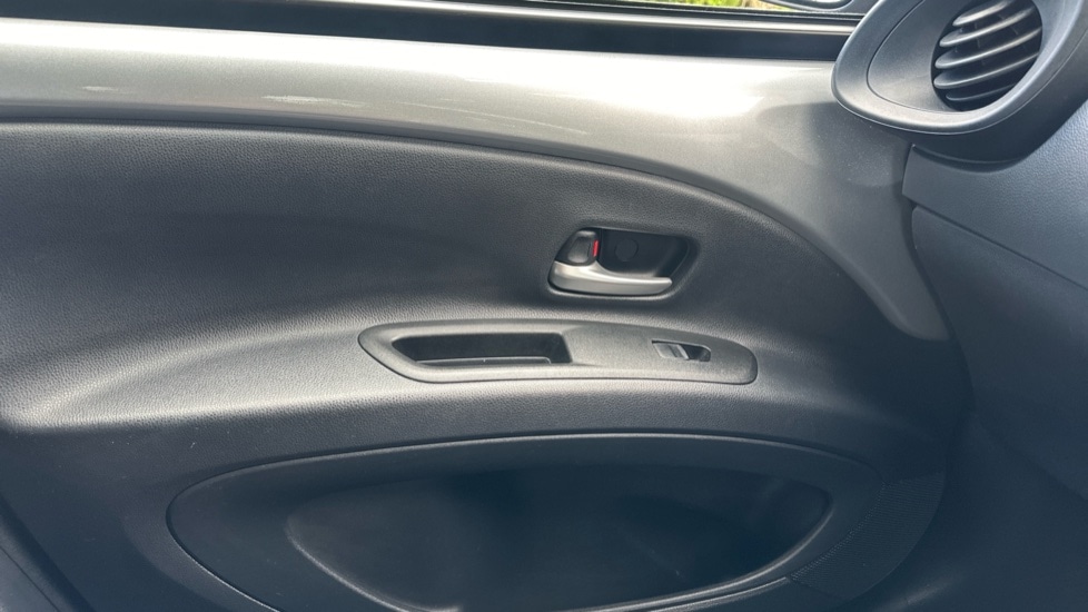 Used Toyota Aygo X 2022 for sale - 76184038: Photo 29
