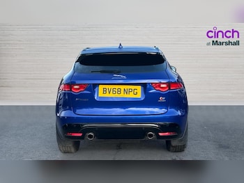 Used Jaguar F-Pace 2018 for sale - 76999272: Photo