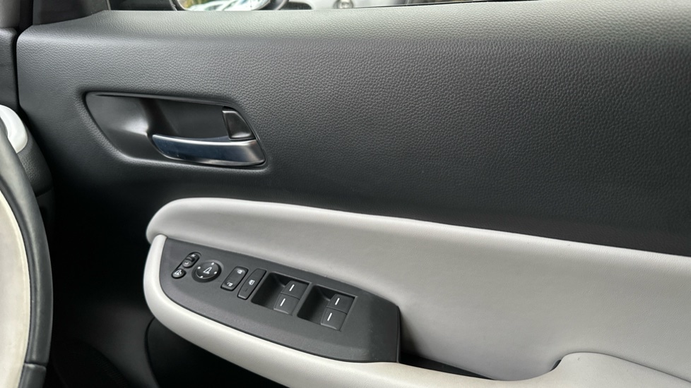 Used Honda Jazz 2023 for sale - 77031431: Photo 29