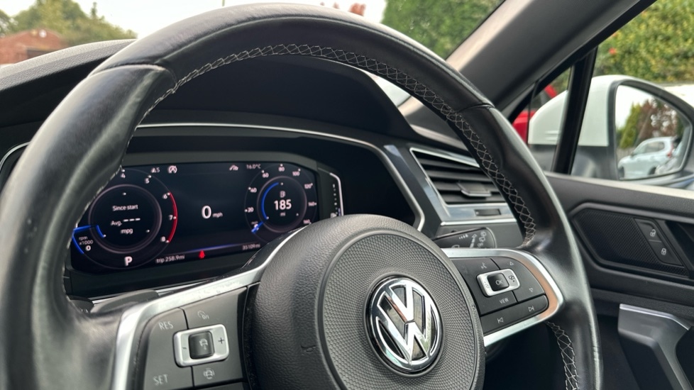 Used Volkswagen Tiguan 2019 for sale - 76092128: Photo 31